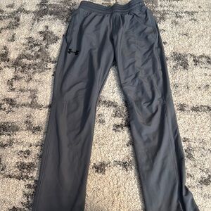 Under armour fitted jogger pants